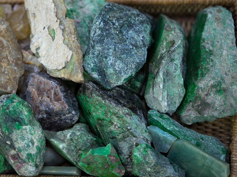 Phân biệt Ngọc Bích Nephrite và Cẩm Thạch Jadeite