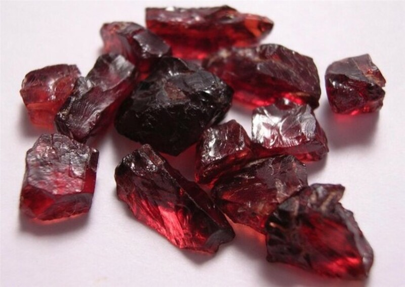 Đá ruby là loại đá quý hiếm, được nhiều người yêu thích lựa chọn